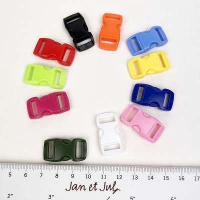 Cierre de plástico en colores de 10 mm ideal para mochilas, riñoneras y bolsos hechos a mano 2